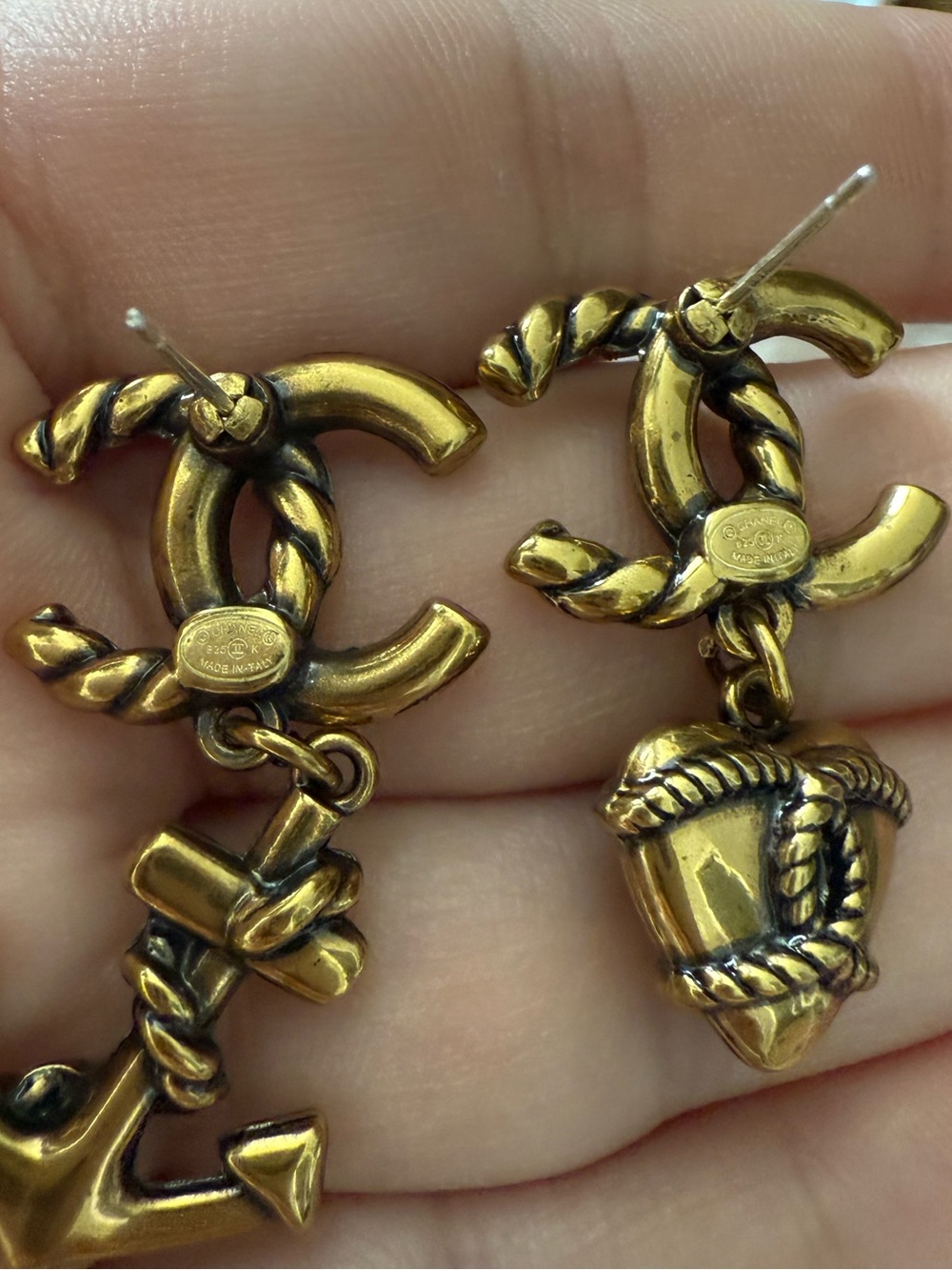 Vintage Inspired Gold Tone Nautical Mismatched Anchor & Heart Drop Earrings - Picture 10 of 10